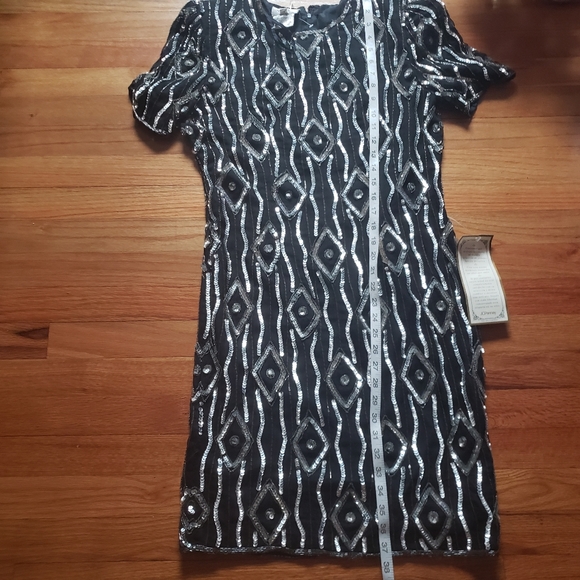 JMC Medium Beaded Sequin Dress  Black Short Sleeve Silk Cocktail  party Wear NWT - Picture 4 of 8